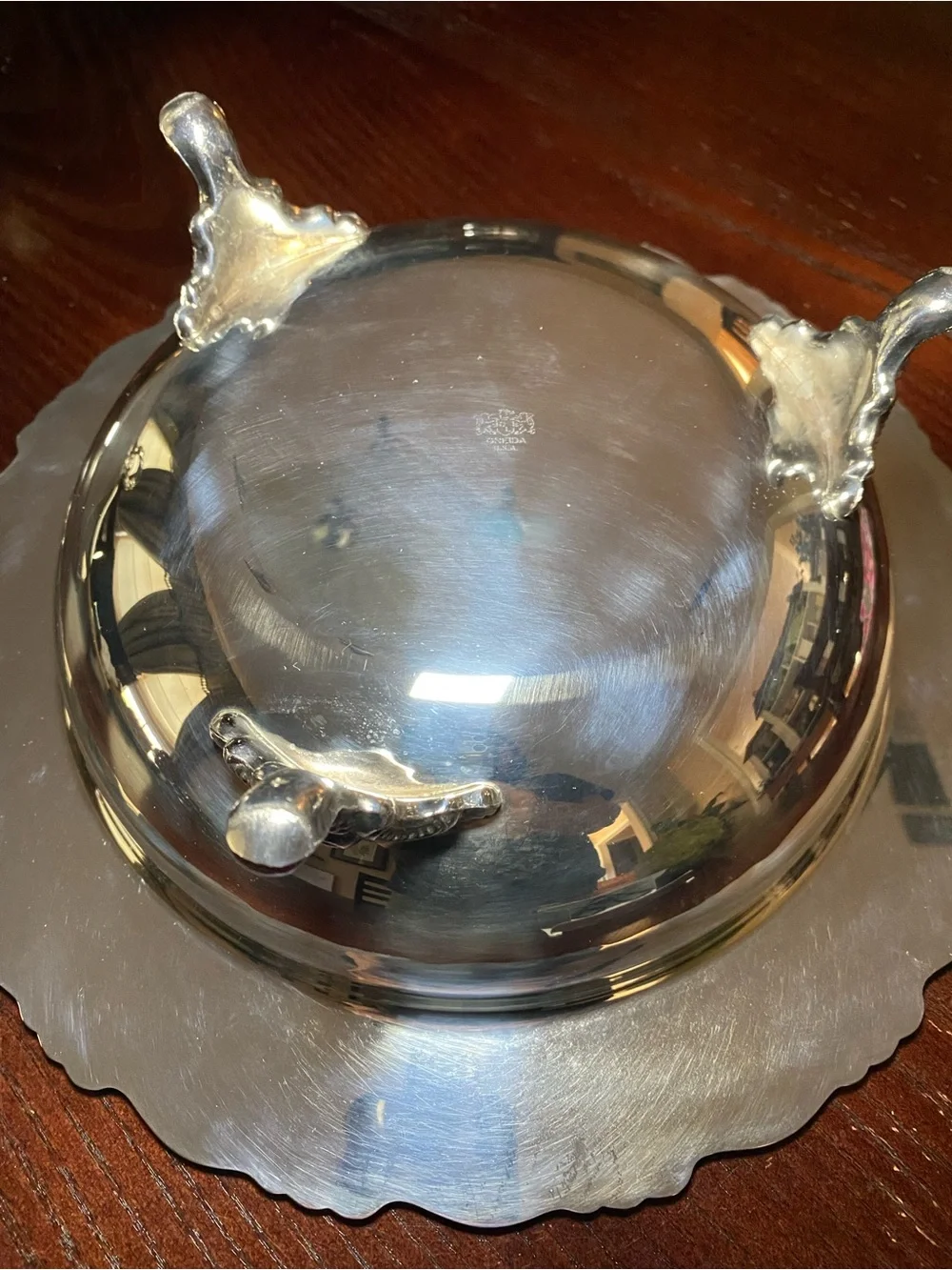 Silver Covered Serving Dish with Decorative Lid and Pyrex dish 12 inches - Picture 11 of 15